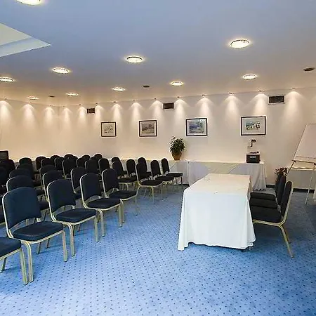 Rezort Airotel Malaconda 3*